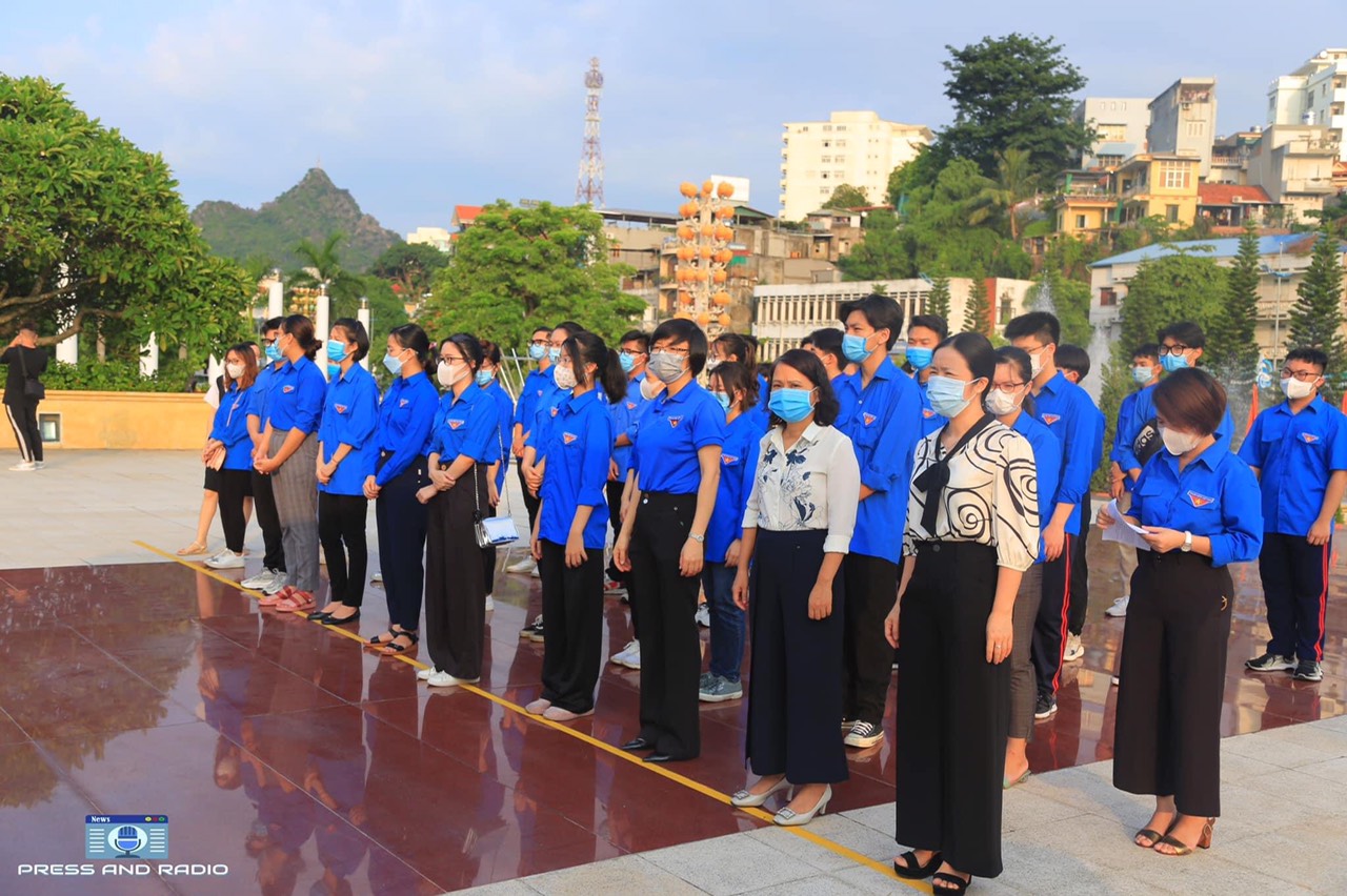 d949656d446cb332ea7d