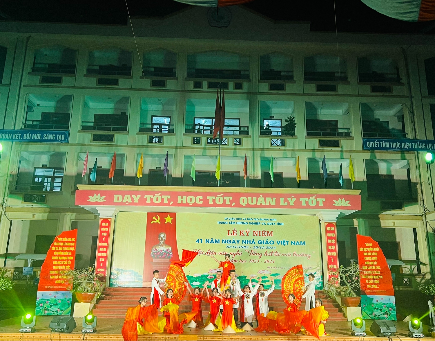 50e6b43c55aa83f4dabb